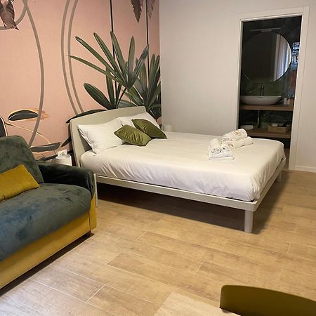 Calari Rooms - Monolocale Bologna Exteriör bild
