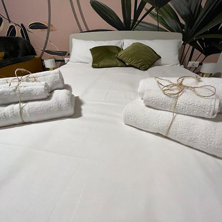 Calari Rooms - Monolocale Bologna Exteriör bild